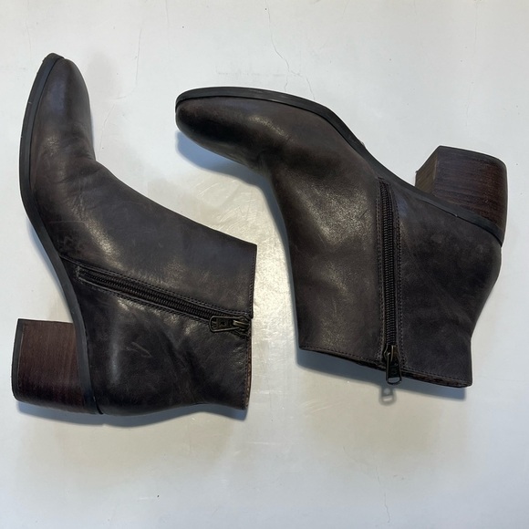 Lucky brand Brown Leather malvelia booties Chelsea Stack Heels Women’s 8M - Picture 3 of 11